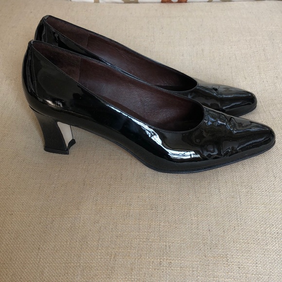 Patent leather pumps - Picture 2 of 4